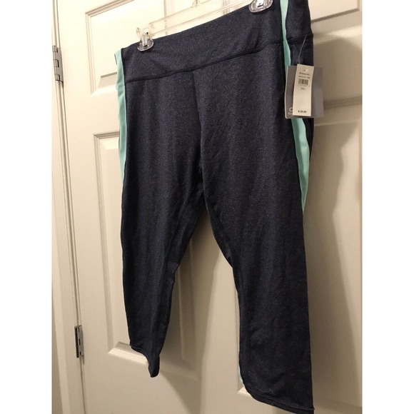 GAP Fit Capri Leggings XXL, Heathered Navy and Aqua - Picture 8 of 15